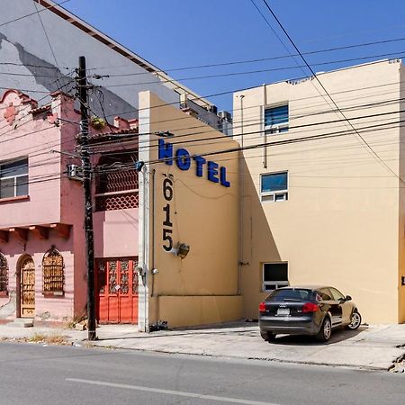 Ayenda Blue Cristal Hotel Monterrey Eksteriør billede
