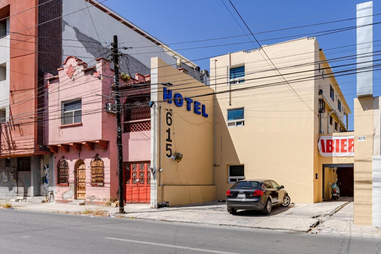 Ayenda Blue Cristal Hotel Monterrey Eksteriør billede